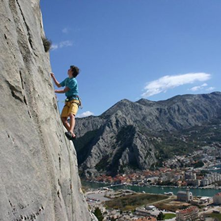 Apartman Gusar -Top Position, Close To The Center And The Beach, Fully Equipped Omiš Dış mekan fotoğraf