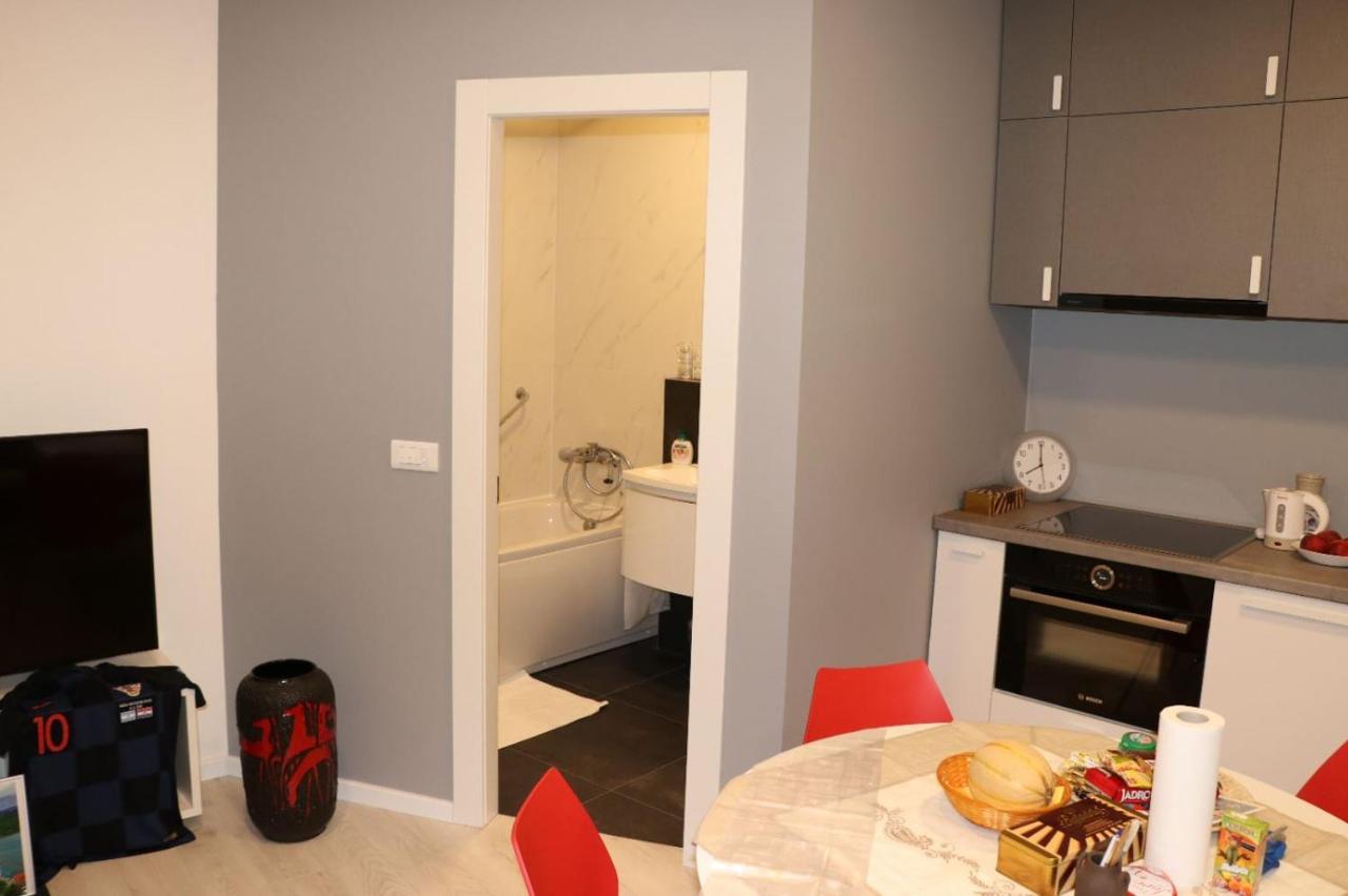 Apartman Gusar -Top Position, Close To The Center And The Beach, Fully Equipped Omiš Dış mekan fotoğraf
