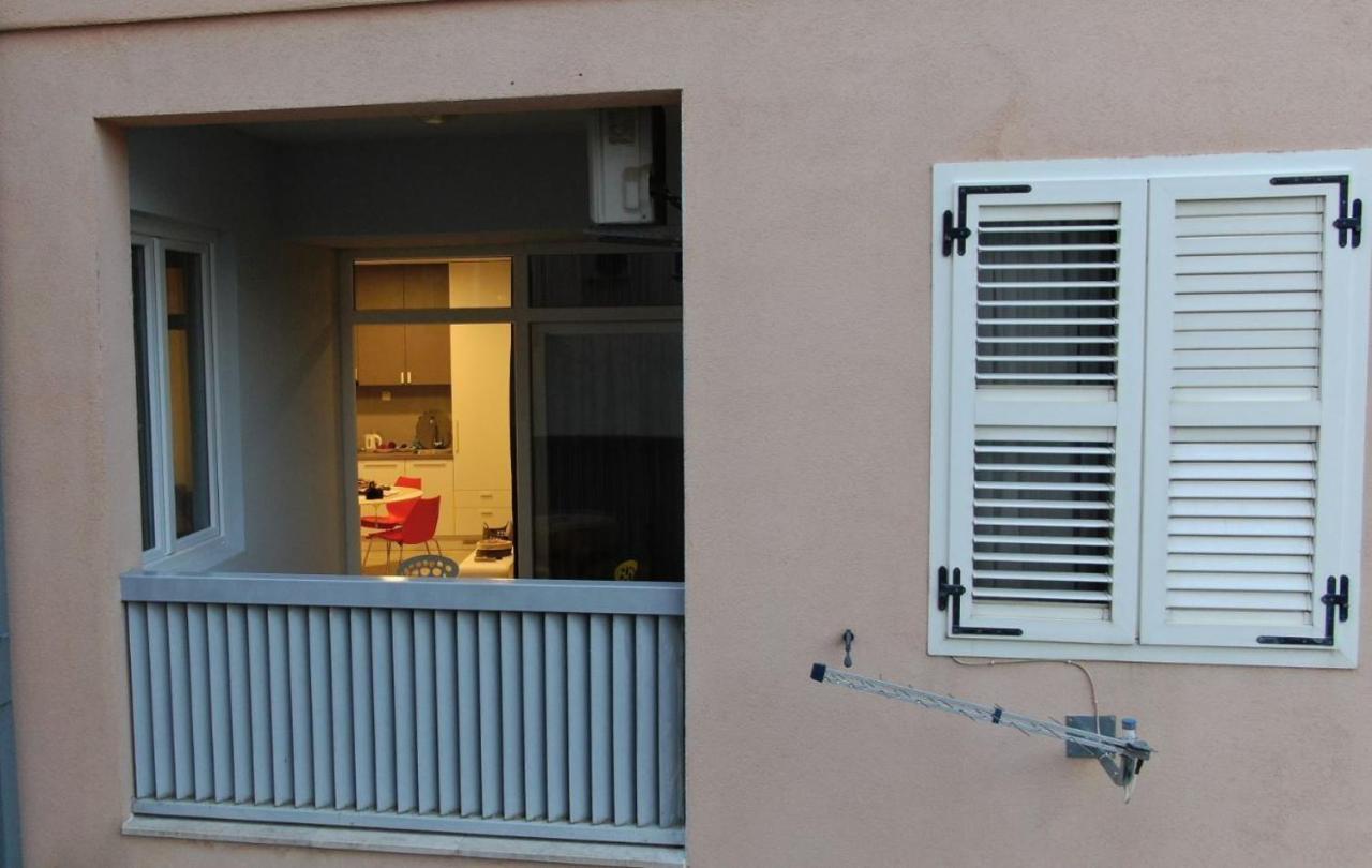 Apartman Gusar -Top Position, Close To The Center And The Beach, Fully Equipped Omiš Dış mekan fotoğraf