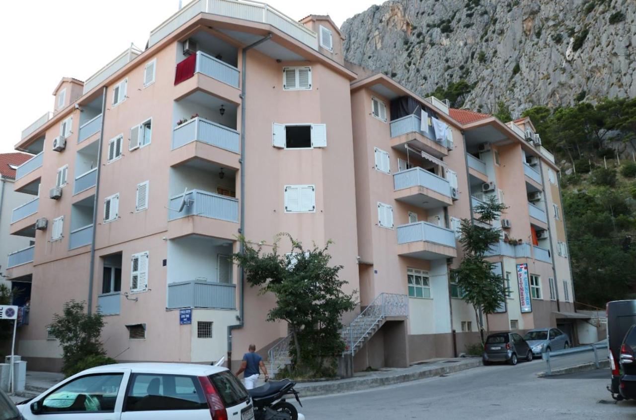 Apartman Gusar -Top Position, Close To The Center And The Beach, Fully Equipped Omiš Dış mekan fotoğraf