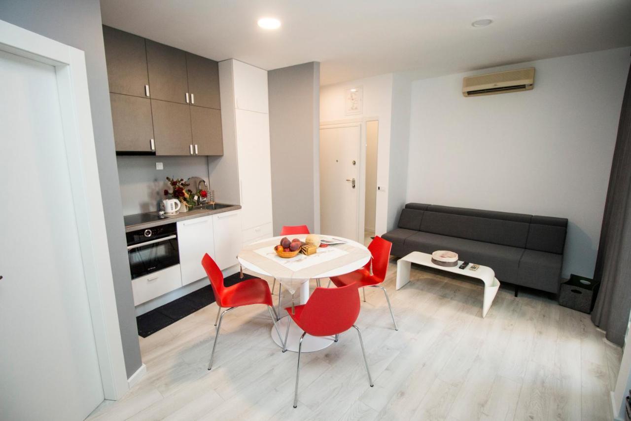 Apartman Gusar -Top Position, Close To The Center And The Beach, Fully Equipped Omiš Dış mekan fotoğraf