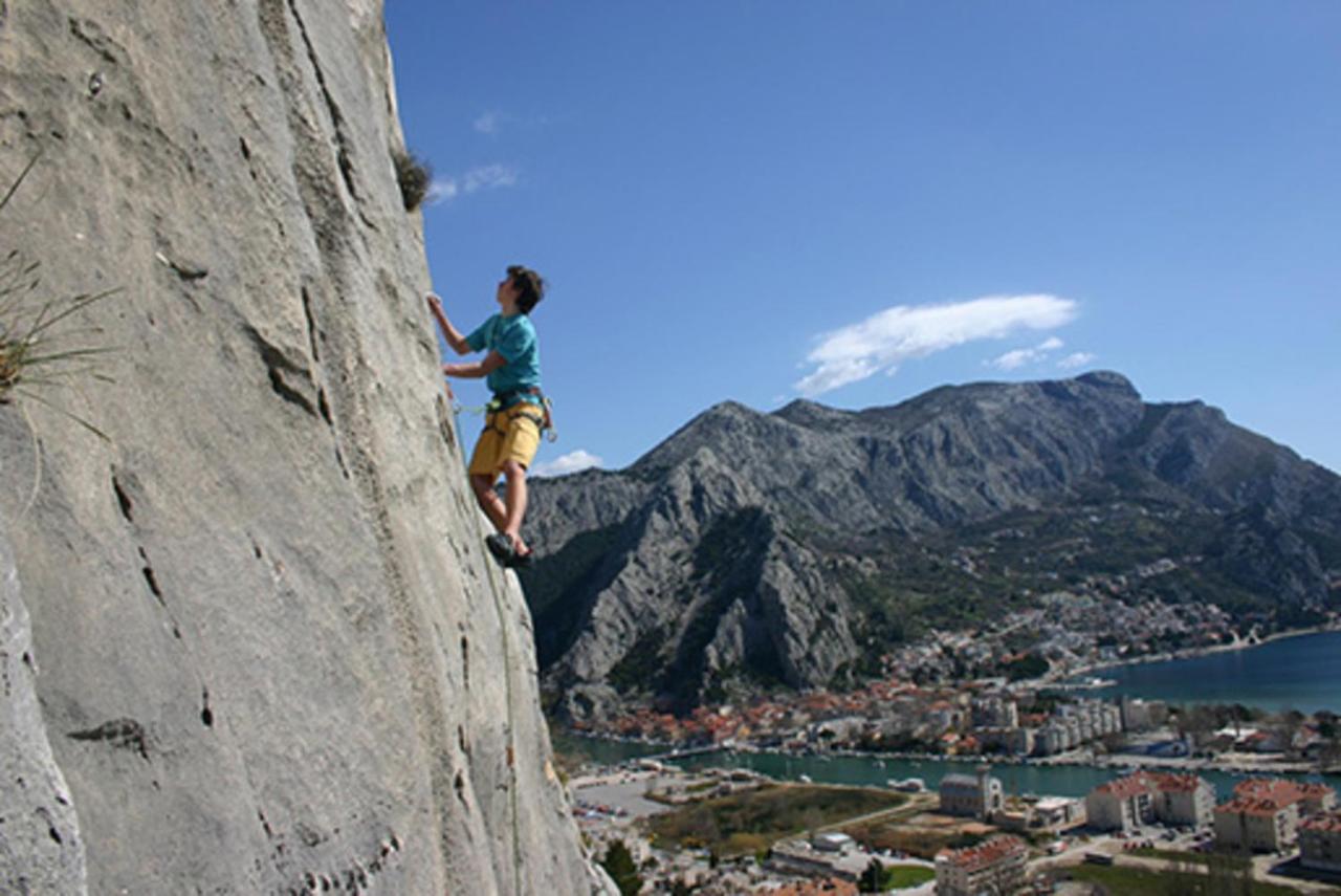 Apartman Gusar -Top Position, Close To The Center And The Beach, Fully Equipped Omiš Dış mekan fotoğraf